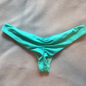 Cheeky blue scrunchy bikini bottoms!!